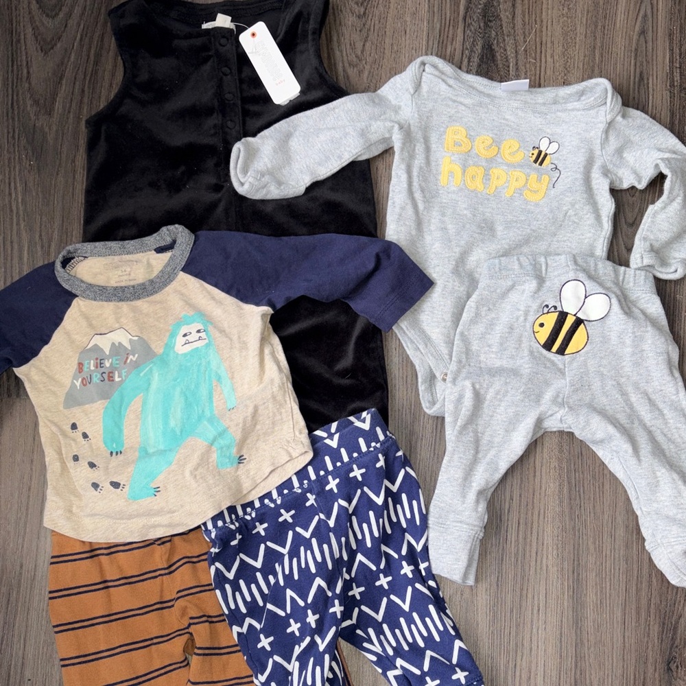 Bundle of 3-6 month outfits. 6 pieces. Gymboree bundle
